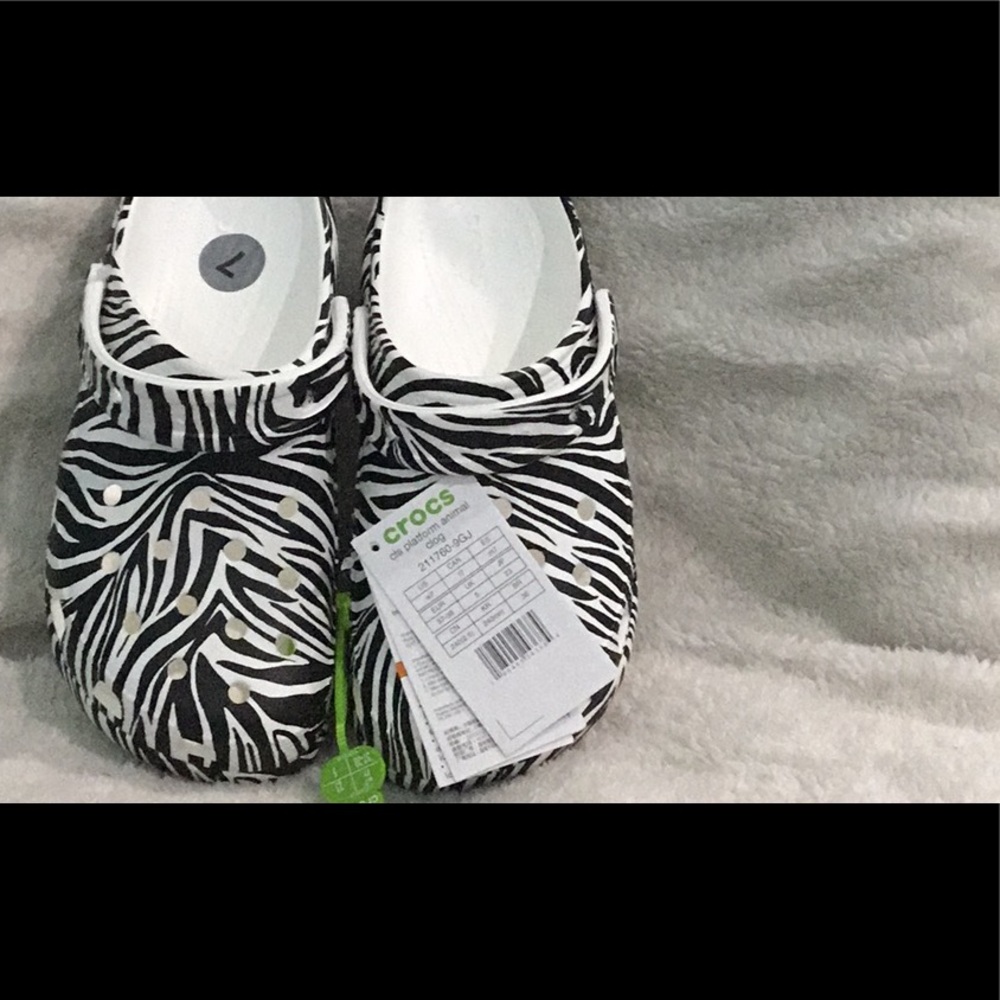 Crocs Classic Platform Clogs, Size W 7.   Animal Print, Zebra🦓
